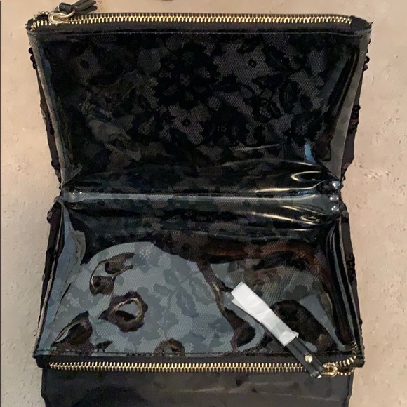 Victoria’s Secret makeup travel bag - Picture 3 of 6